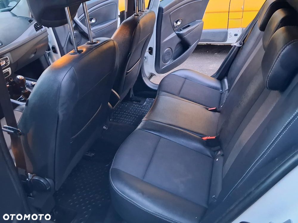 Renault Megane ENERGY dCi 110 Start & Stopp Bose Edition - 16