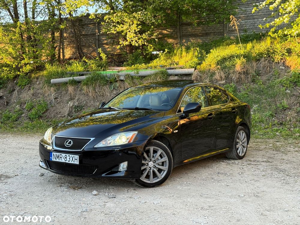 Lexus IS 220 D Prestige - 8