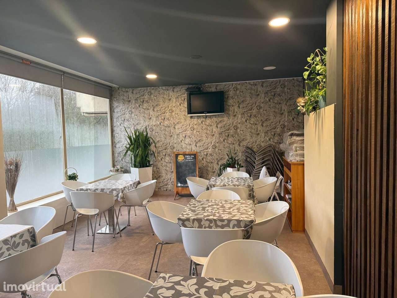 Loja com Garagem Fechada – São Martinho do Vale, Vila Nova de Famalicã - Grande imagem: 5/24