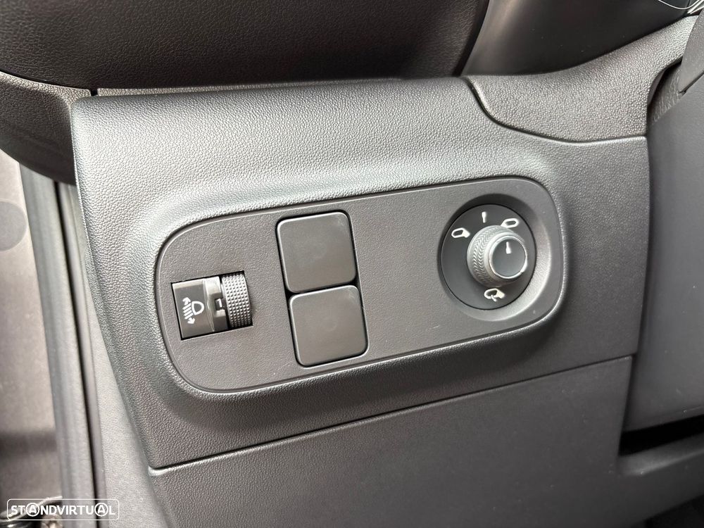 Citroën C3 1.2 PureTech Shine - 9