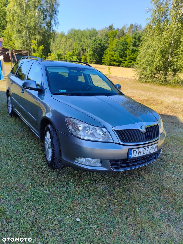 Skoda Octavia 1.6 TDI Ambiente DSG - 1