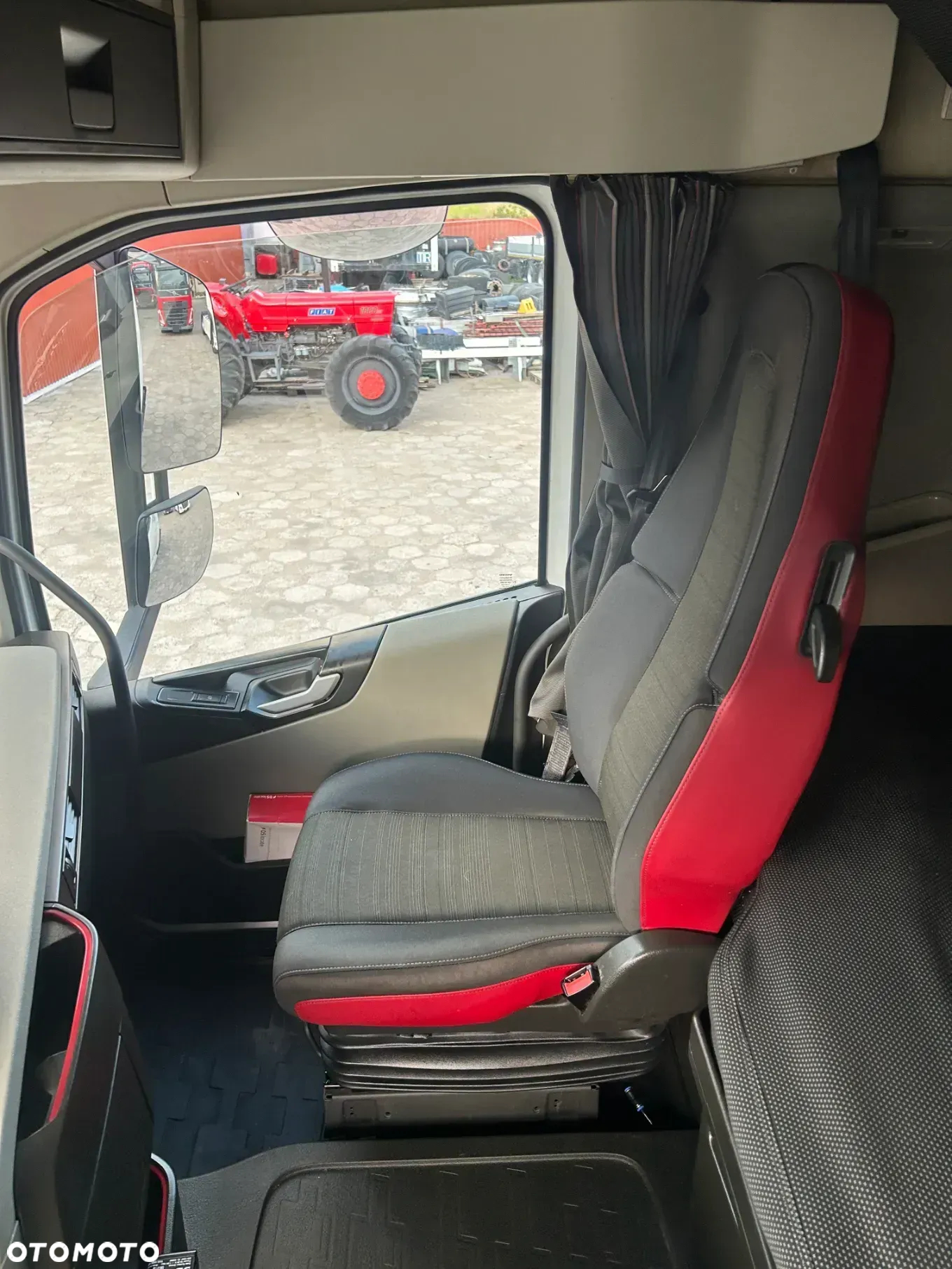 Volvo FH 460 GAZ LNG + DIESEL / PRZEBIEG TYLKO 557 767 KM / 2019 ROK !! - 28