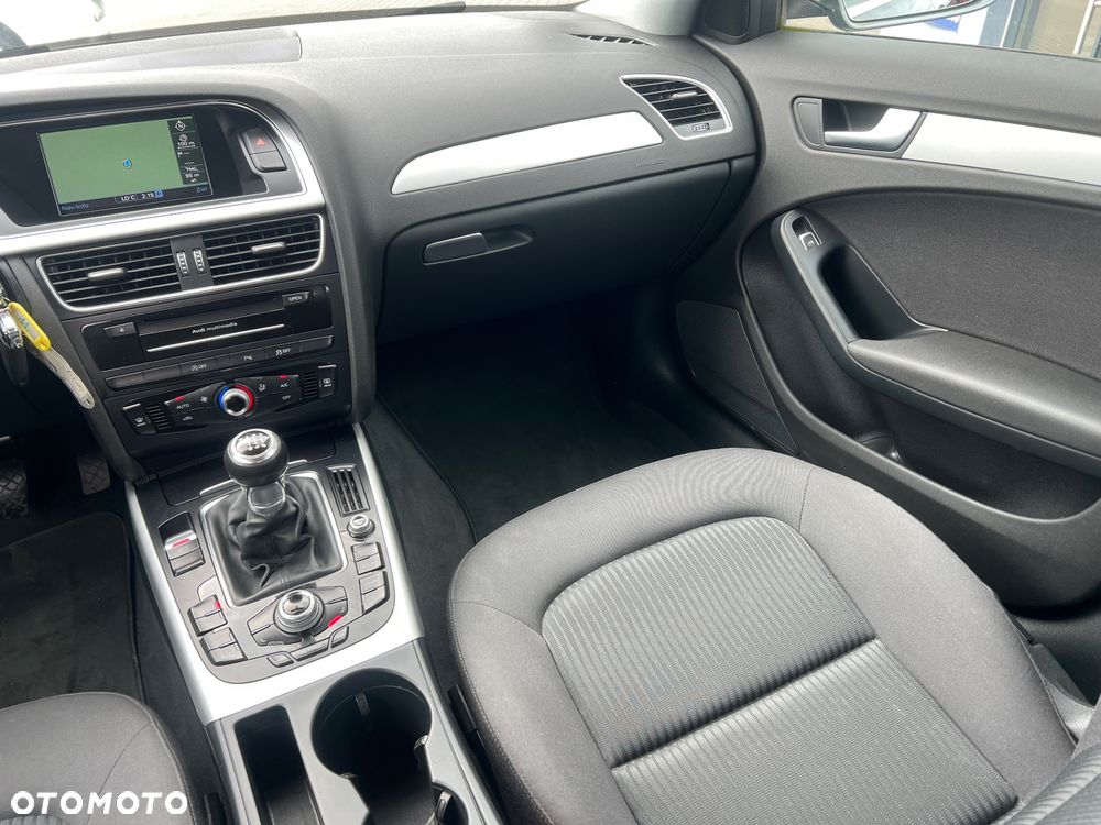 Audi A4 Avant - 22