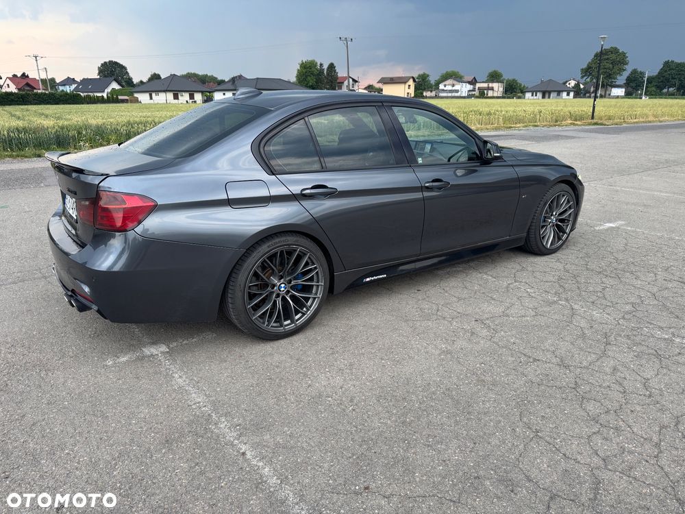 BMW Seria 3 335i Sport Line - 4