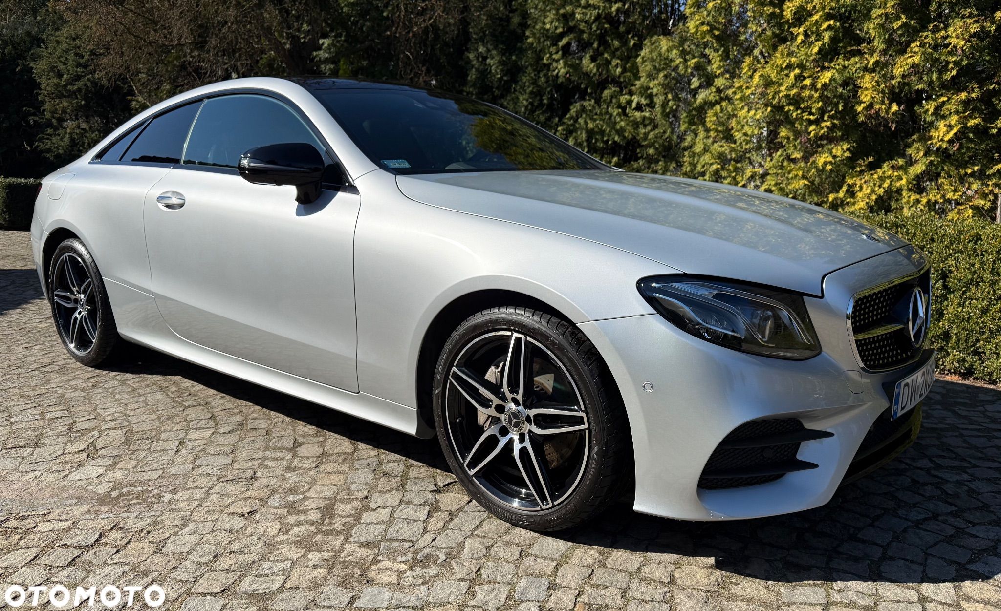 Mercedes-Benz Klasa E 200 Coupe 4-Matic 9G-TRONIC - 1