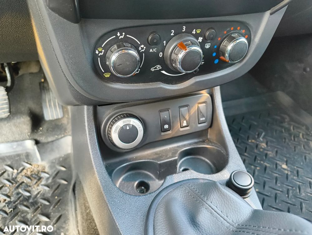 Dacia Duster 1.5 dCi 4x4 Laureate - 14