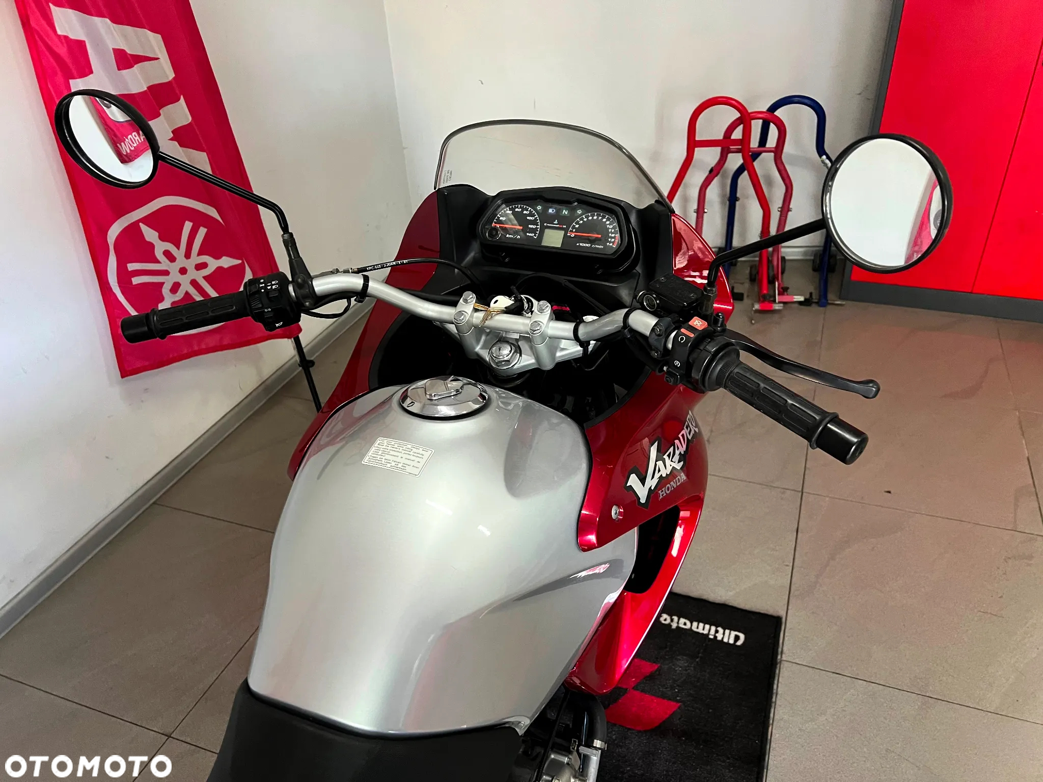 Honda XL - 19