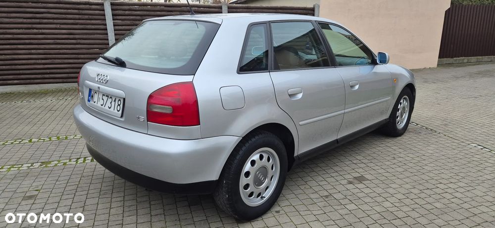 Audi A3 Sportback 1.6 Ambiente - 6