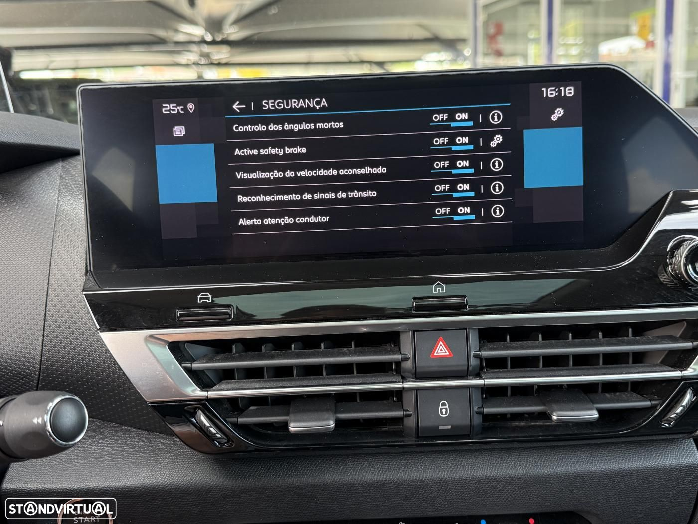Citroën C4 1.2 PureTech Shine - 33