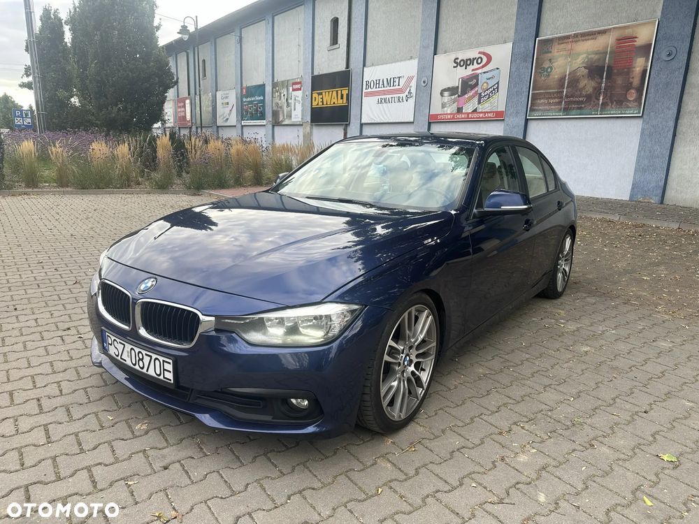 BMW Seria 3 320i - 3