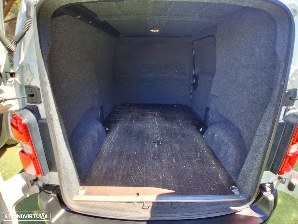 Peugeot Expert 1.5 BlueHdi 120cv L2H1 - 11