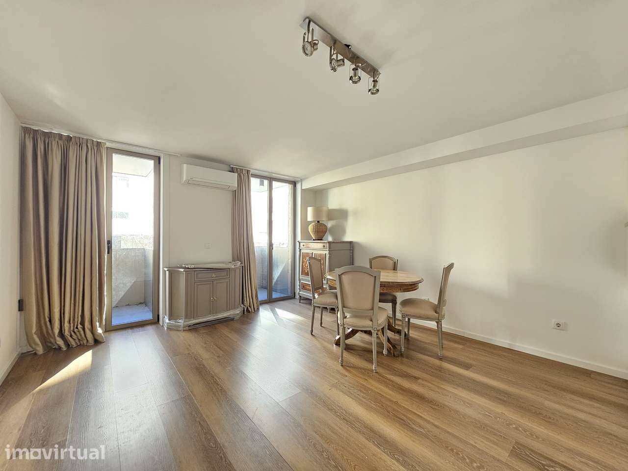 Apartamento mobilado no Centro de Gaia - El Corte Inglês - Grande imagem: 5/18