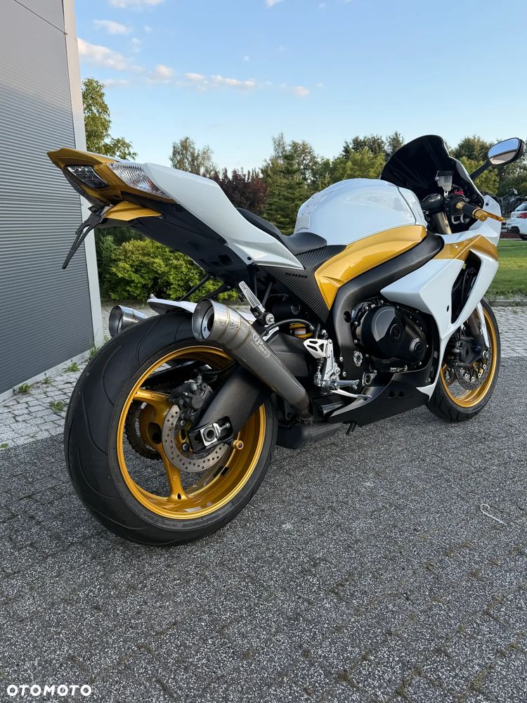 Suzuki GSX-R - 9