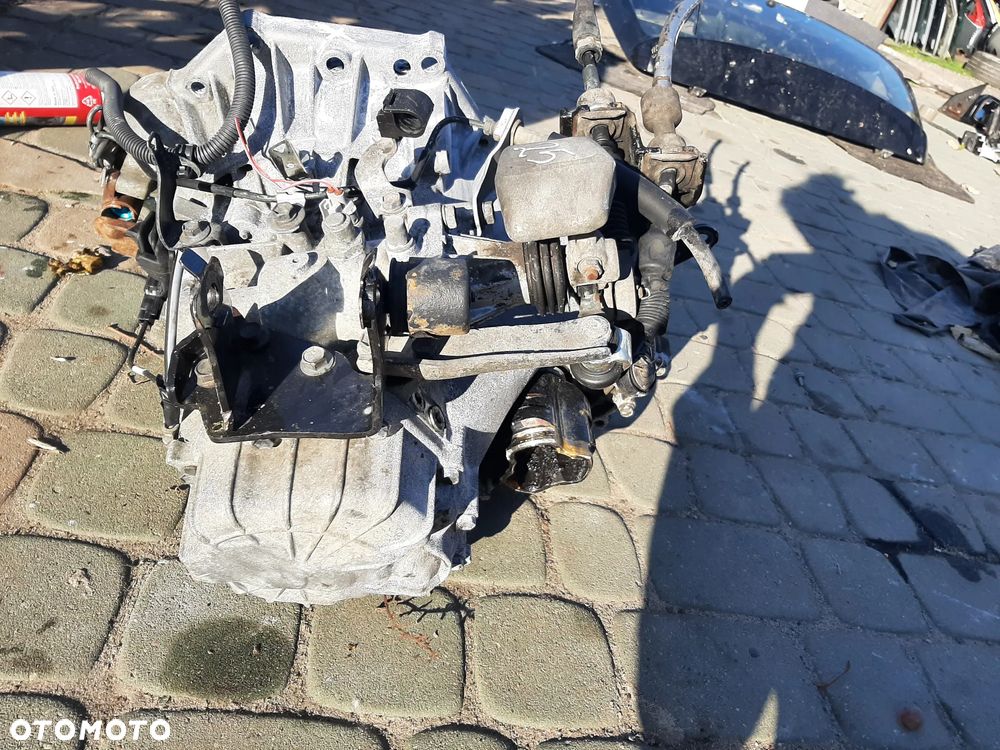 skrzynia biegów Toyota corolla e11 e12 1,4 benzyna 9000km 5b 2006 - 2