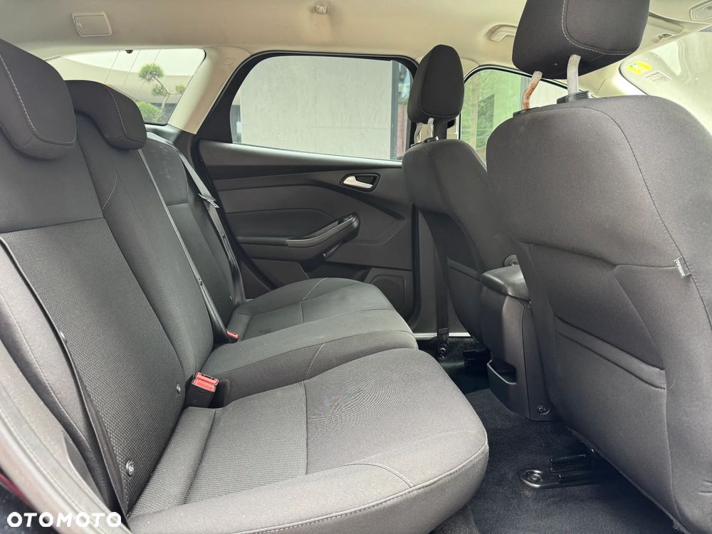 Ford Focus 1.0 EcoBoost Titanium - 30