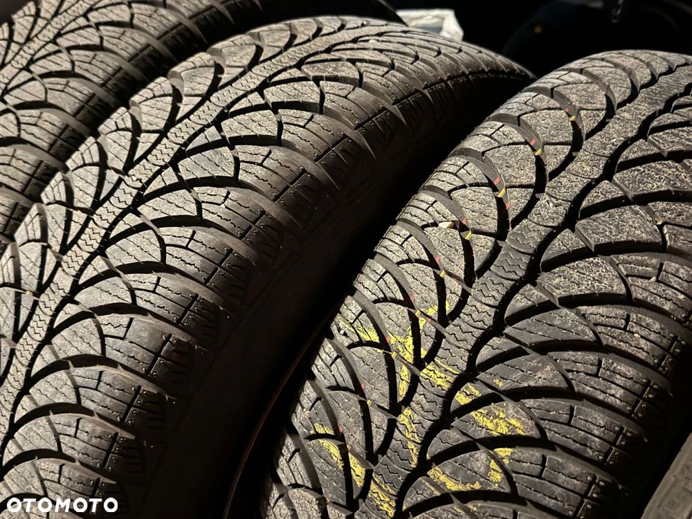 Ford Focus 1.6 16V Style - 13