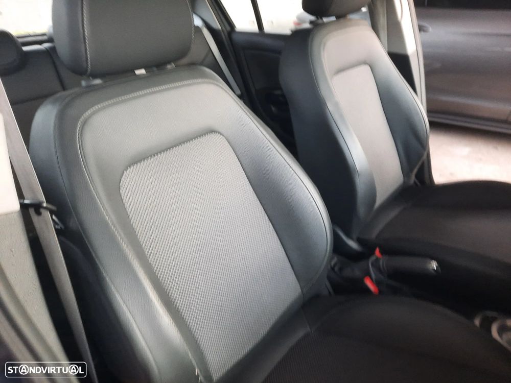 Opel Corsa 1.2 Cosmo Easytronic - 33