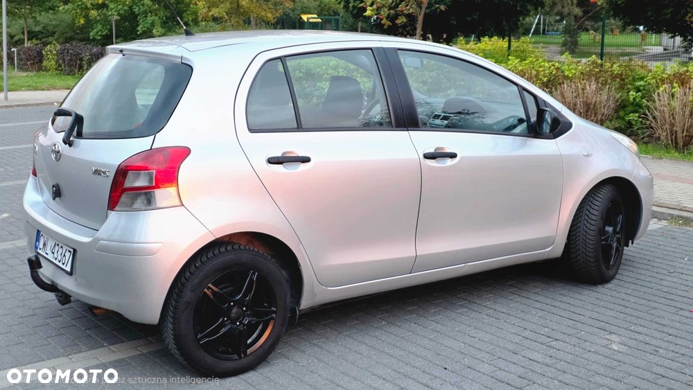 Toyota Yaris - 3