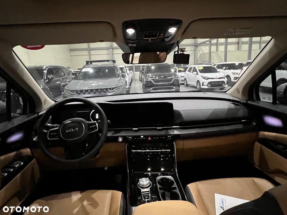 Kia Carnival - 20