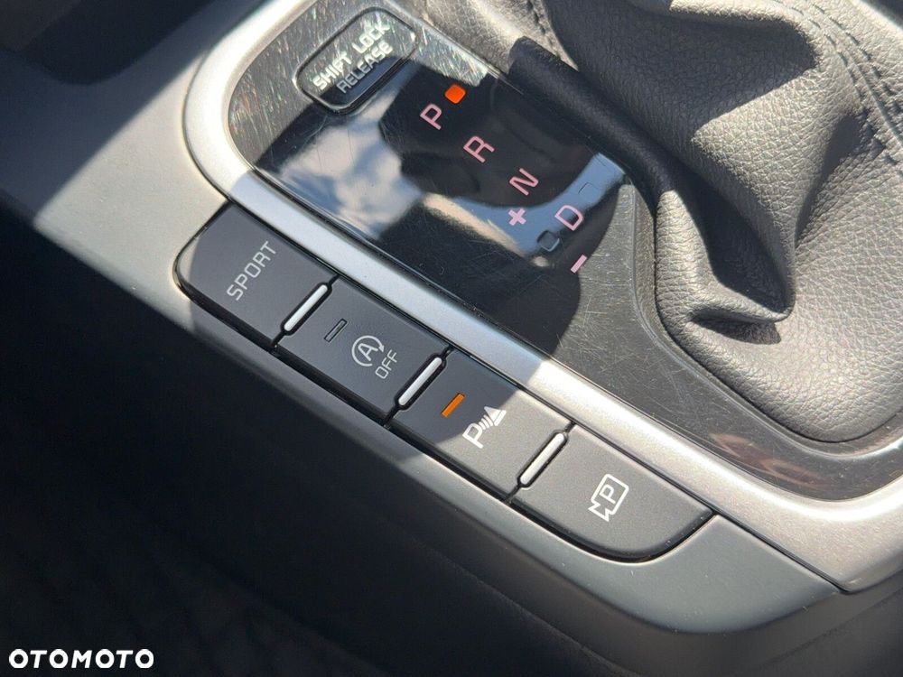 Kia Ceed - 26