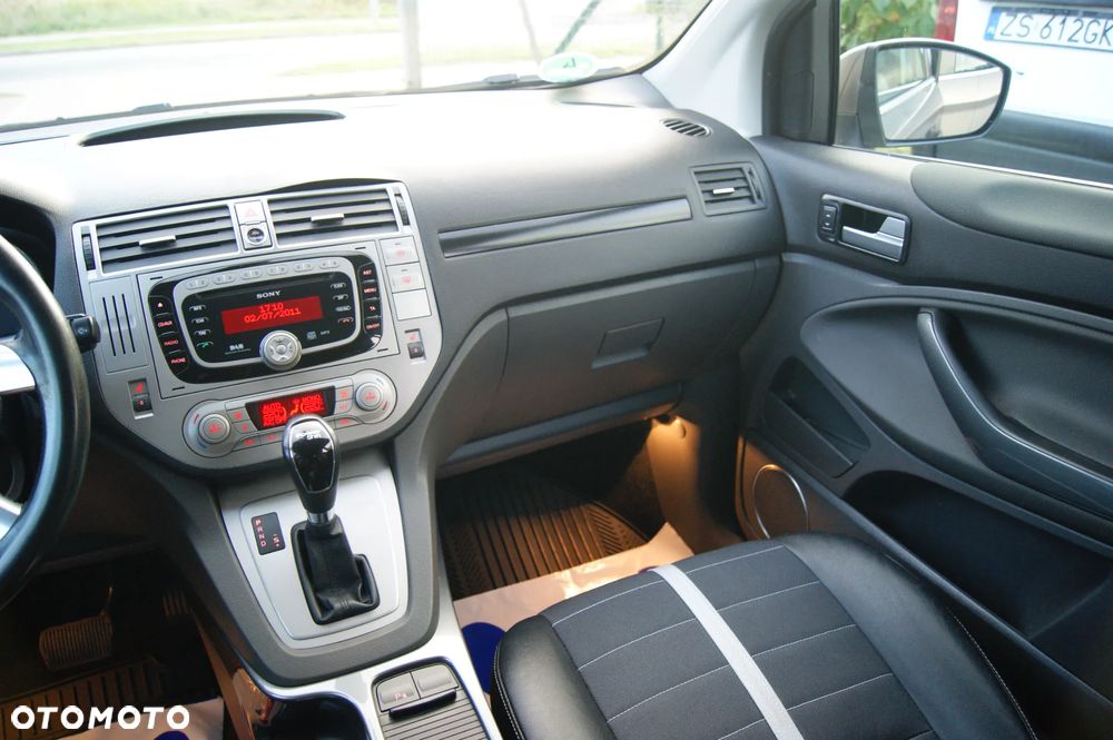 Ford Kuga 2.0 TDCi 4WD Titanium - 34