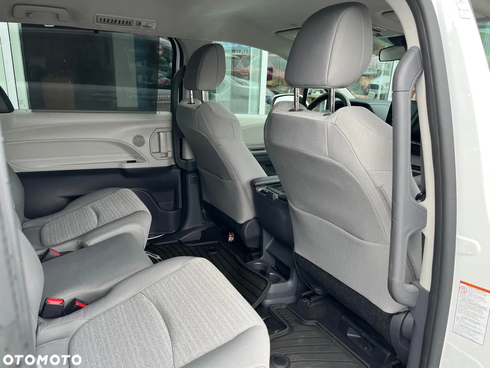 Toyota Sienna - 22