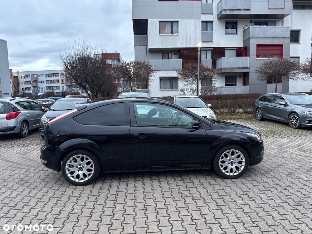 Ford Focus 1.6 16V Sport - 10