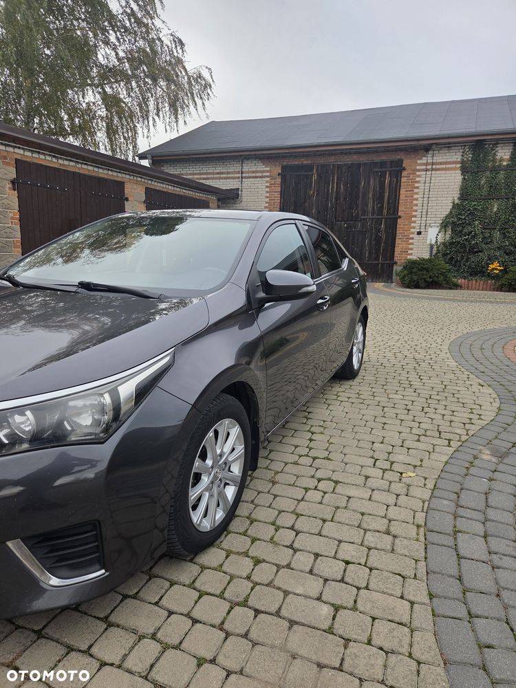 Toyota Corolla - 12
