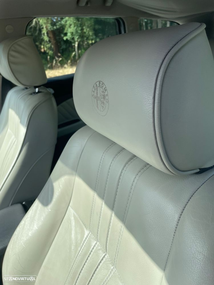 Alfa Romeo 159 Sportwagon 1.9 JTDm 8V - 14