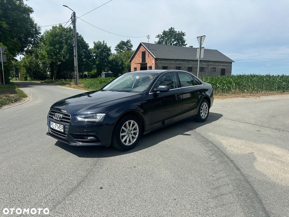 Audi A4 Limousine - 27