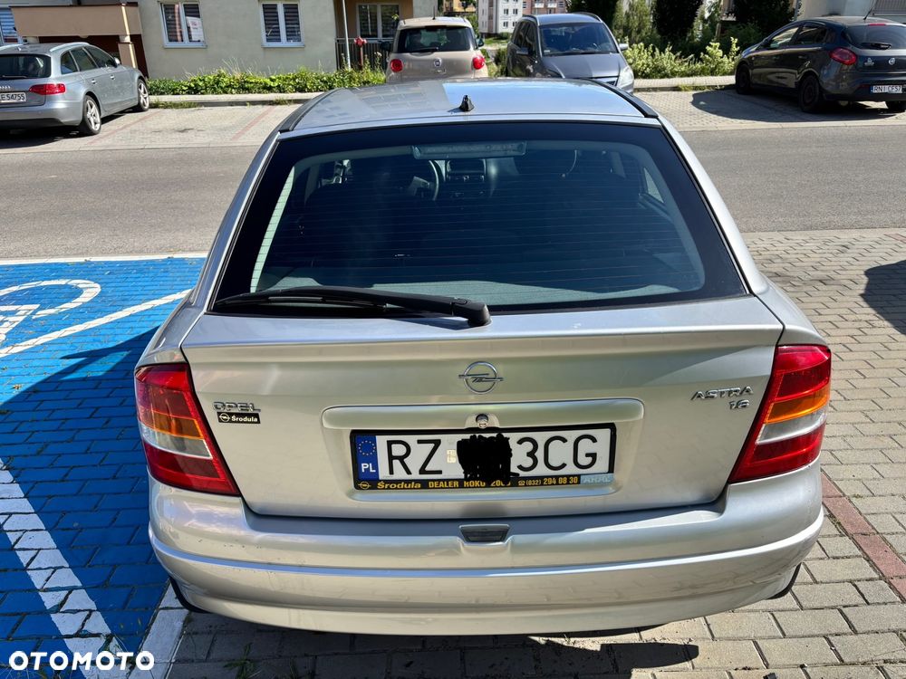 Opel Astra - 5