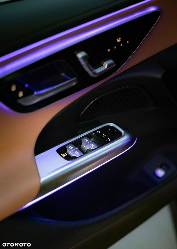 Mercedes-Benz Klasa E - 21