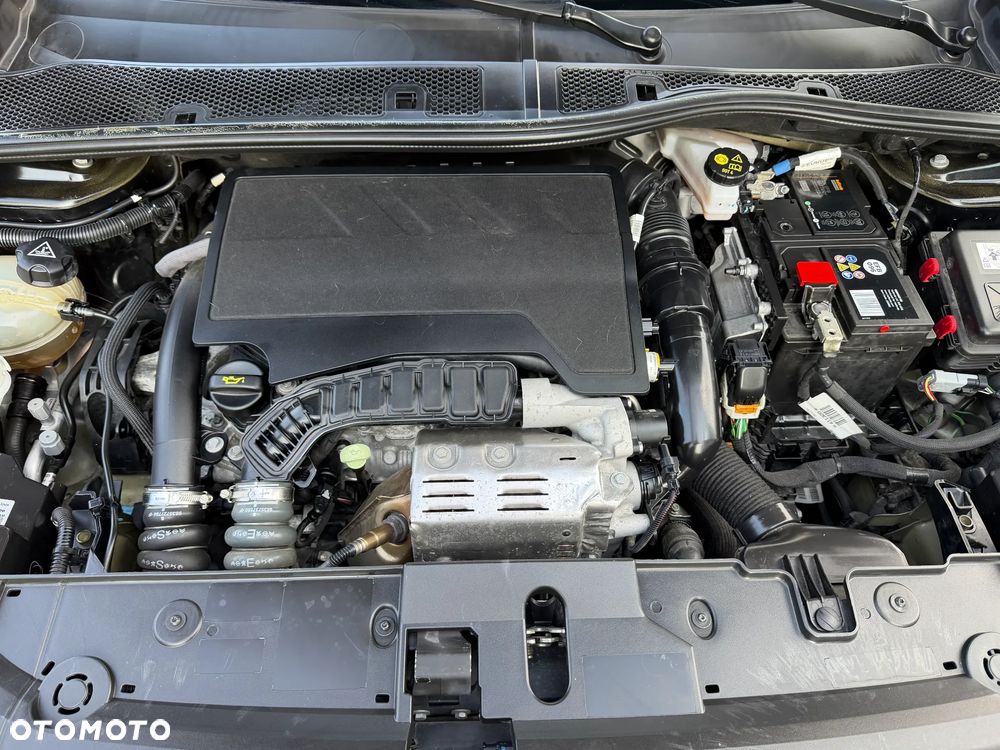 Peugeot 208 PureTech 100 EAT8 GT - 19