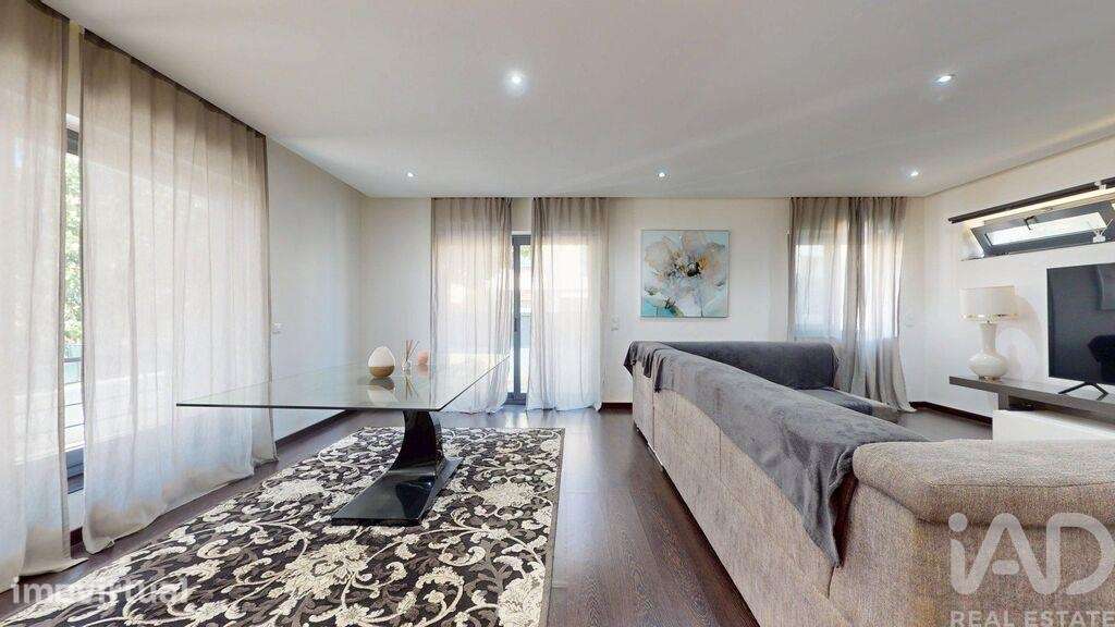 Casa / Villa T4 em Valongo de 249,9 m2 - Grande imagem: 2/40