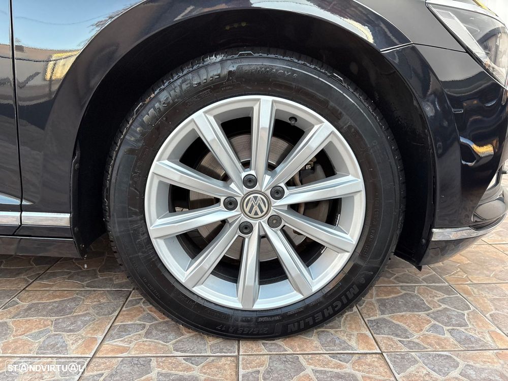 VW Passat Variant 2.0 TDi Highline DSG - 45