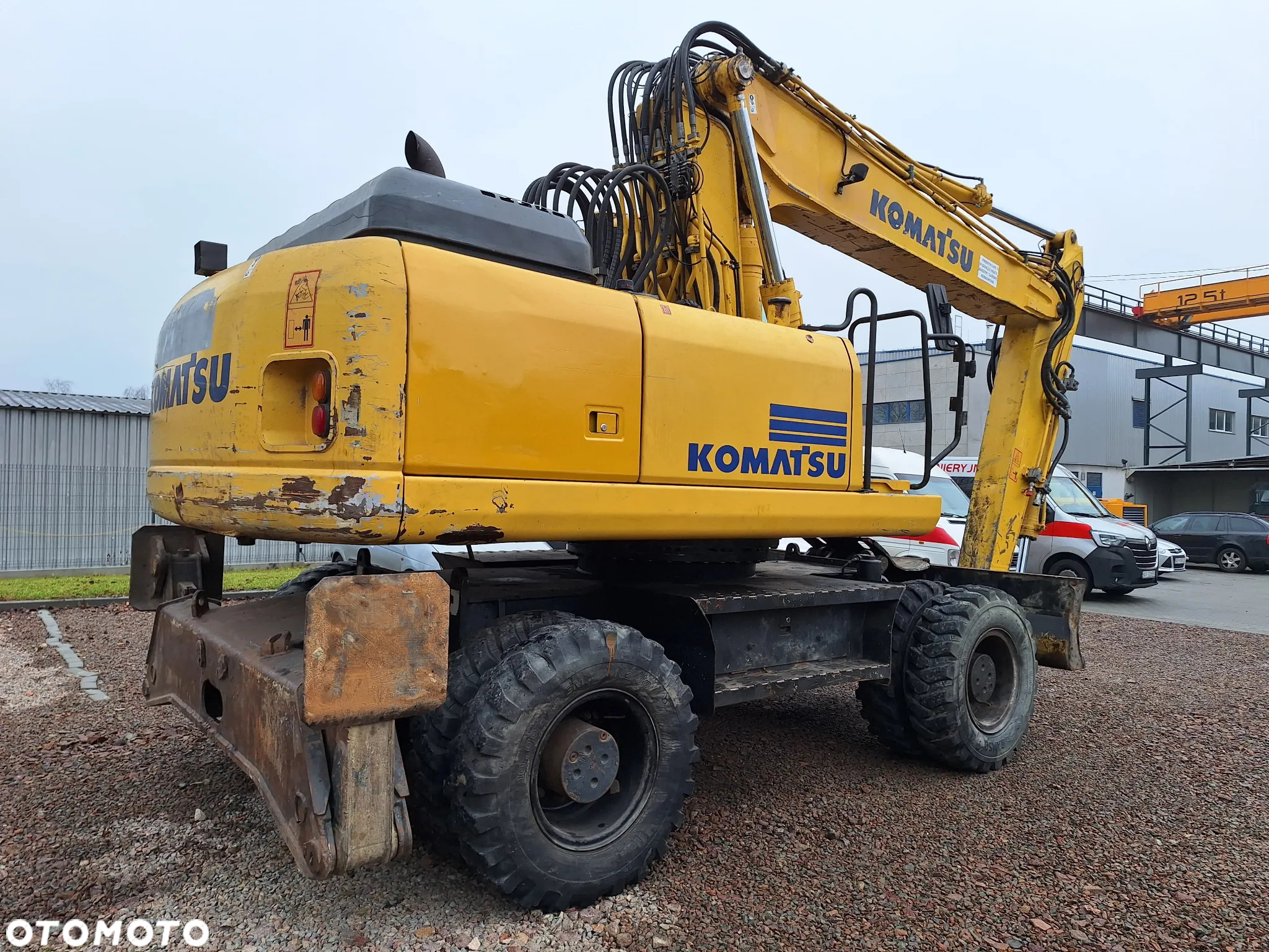Komatsu PW 220 - 7E0 - 4