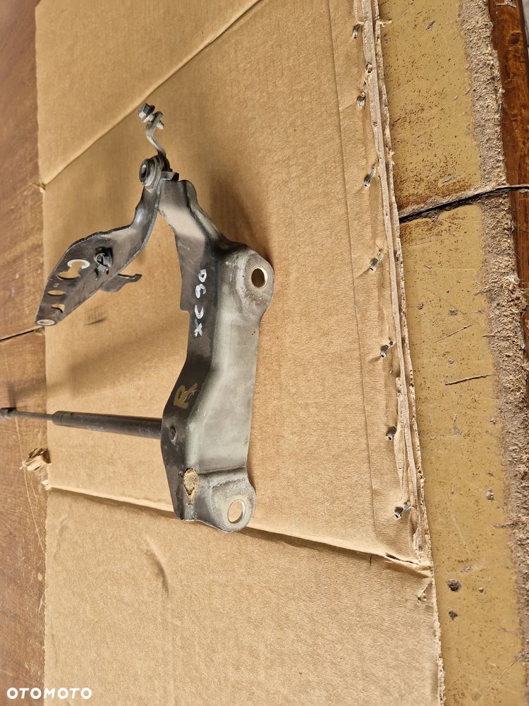 ZAWIAS MASKI PRAWY VOLVO XC90 2003r 2012r KOMPLETNY - 8