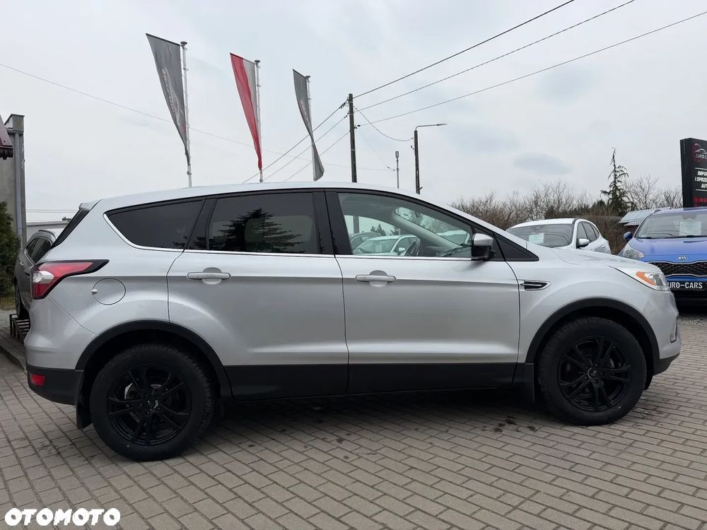 Ford Kuga 1.5 EcoBoost 2x4 Black & Silver - 7