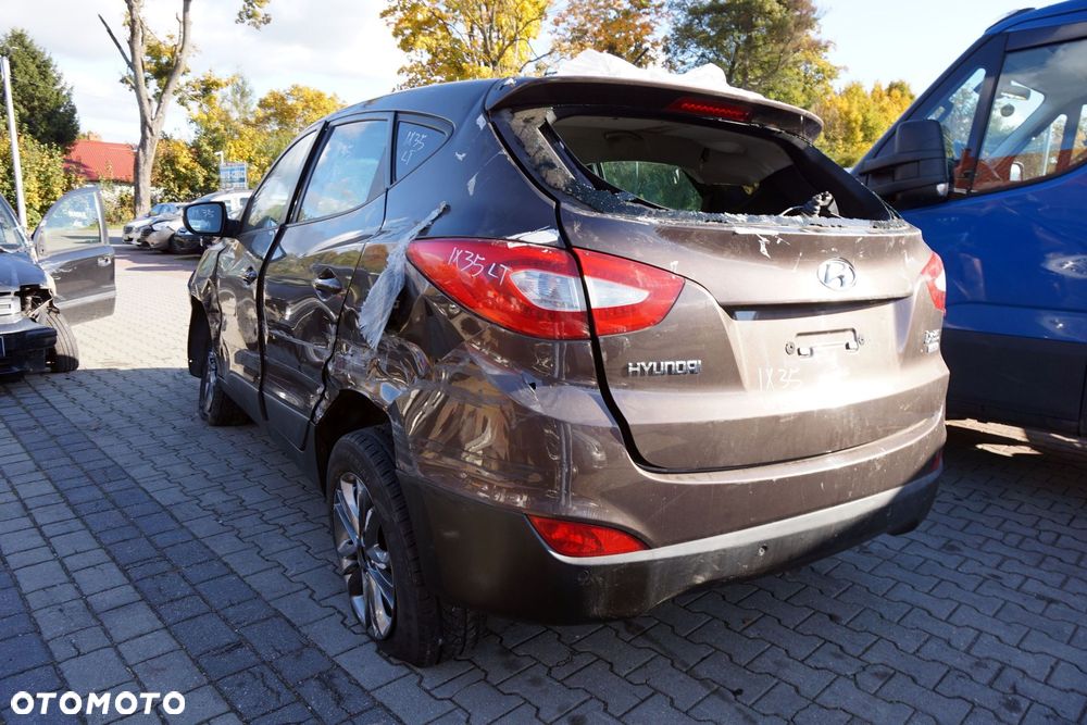 HYUNDAI IX35 I LIFT 2014 WB4 1.7 CRDI D4FD 116KM WEJ6 BRĄZOWY na części - 3