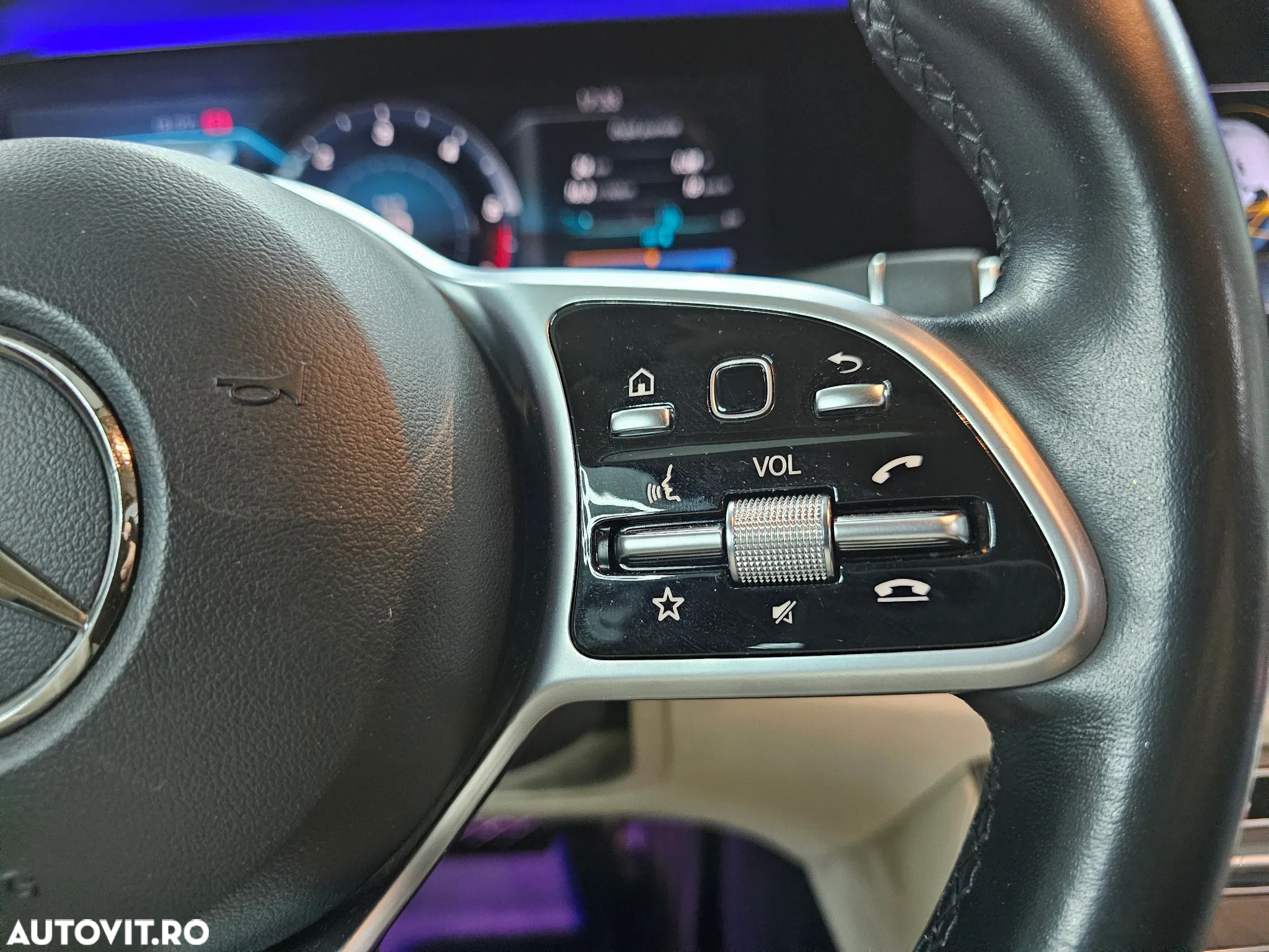 Mercedes-Benz E 220 d 9G-TRONIC Edition AMG Line - 30