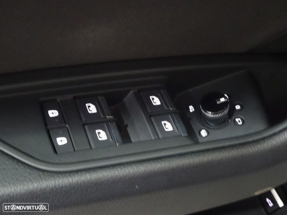 Audi Q8 e-Tron 55 quattro Advanced - 10