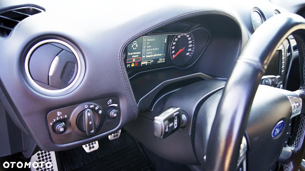 Ford Mondeo 2.0 TDCi Titanium X - 27