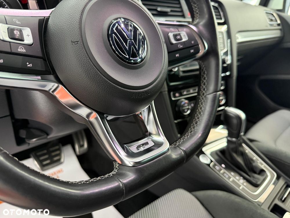 Volkswagen Golf 1.4 TSI BlueMotion Technology DSG Highline - 15