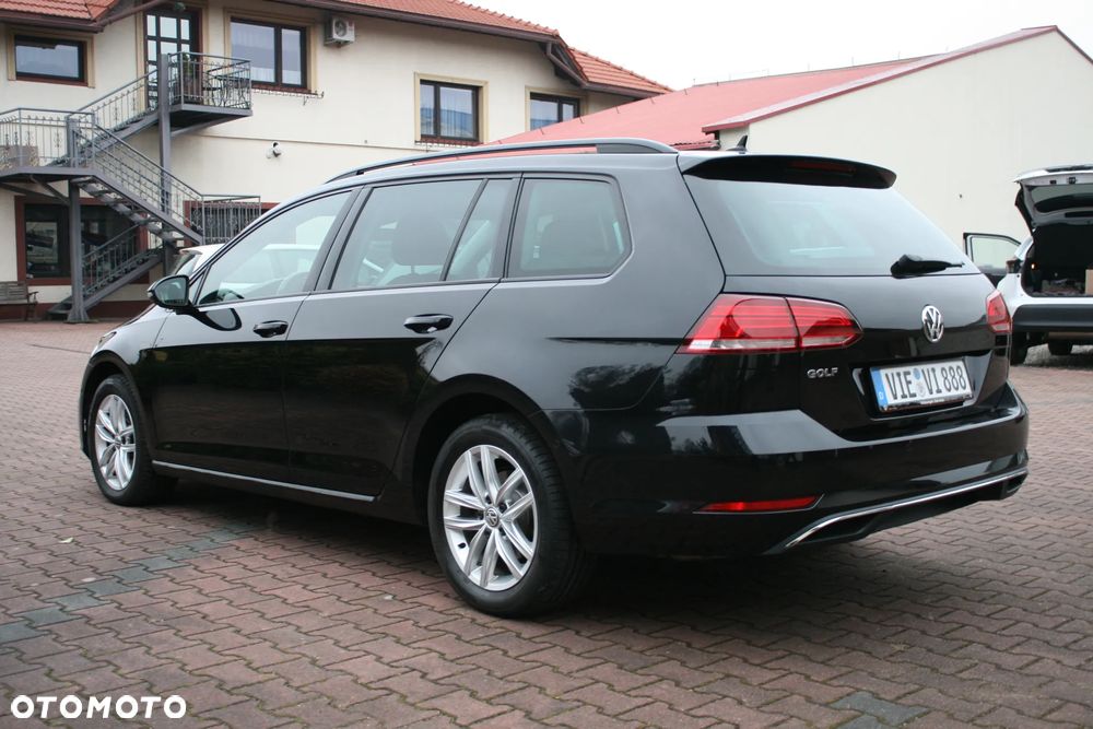 Volkswagen Golf 2.0 TDI SCR DSG Comfortline - 8