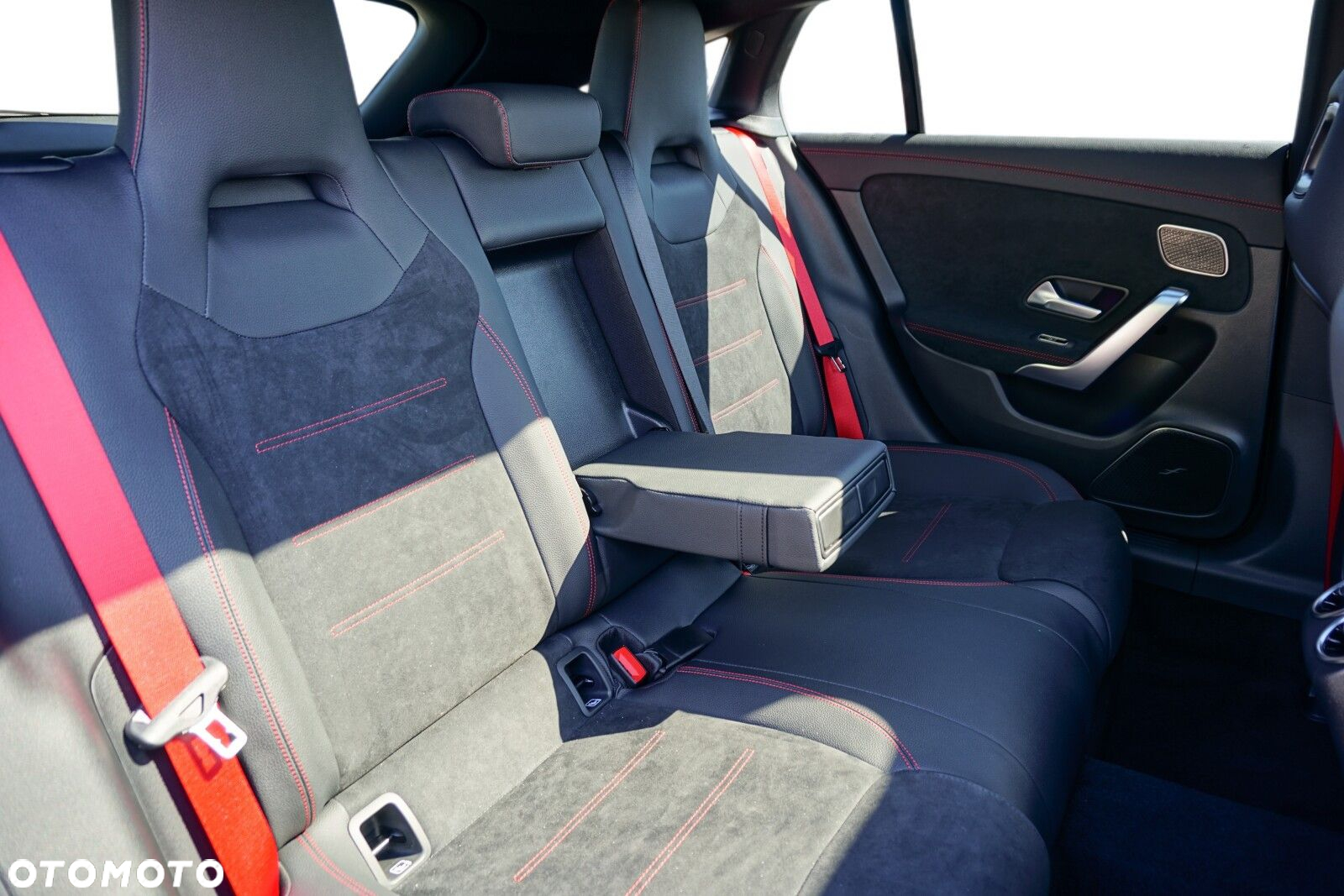 Mercedes-Benz CLA AMG 35 4-Matic 7G-DCT - 10