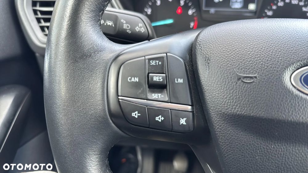 Ford Focus 1.0 EcoBoost Trend - 12