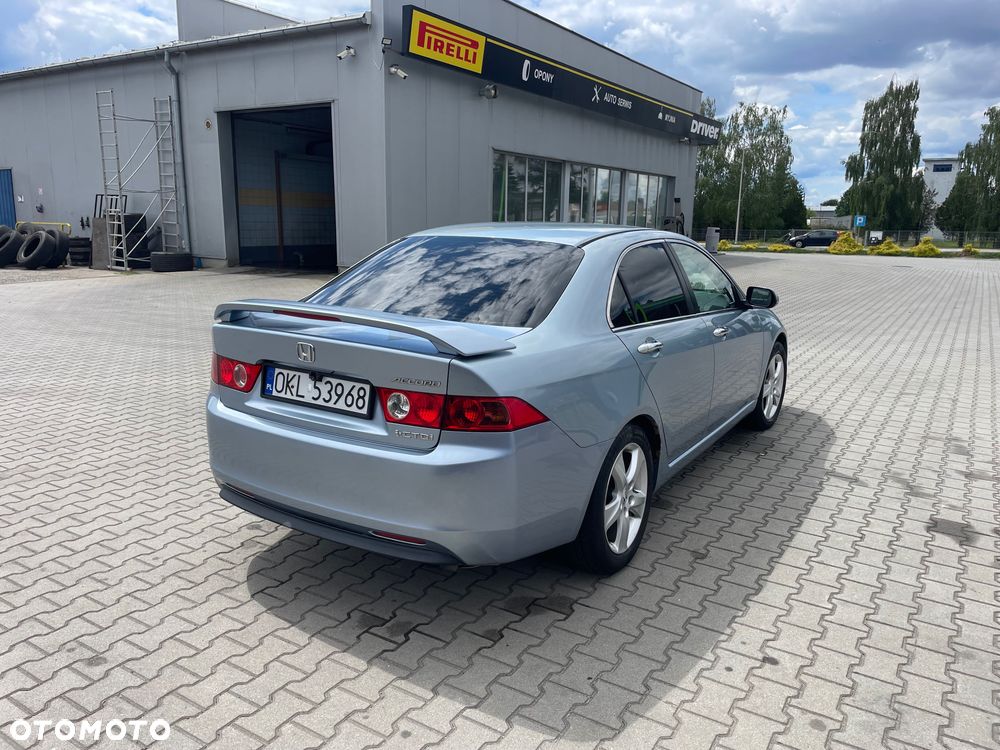 Honda Accord - 4