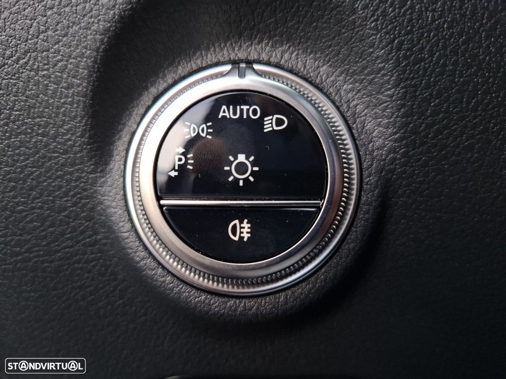 Mercedes-Benz C 300 de AMG Line - 21