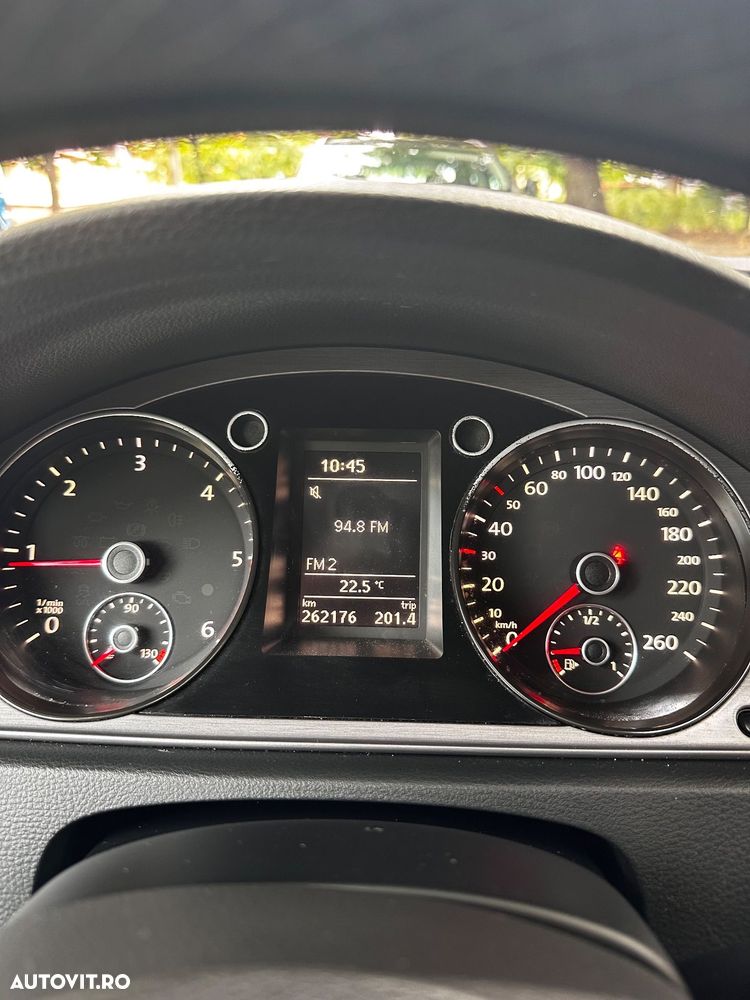 Volkswagen Passat - 7