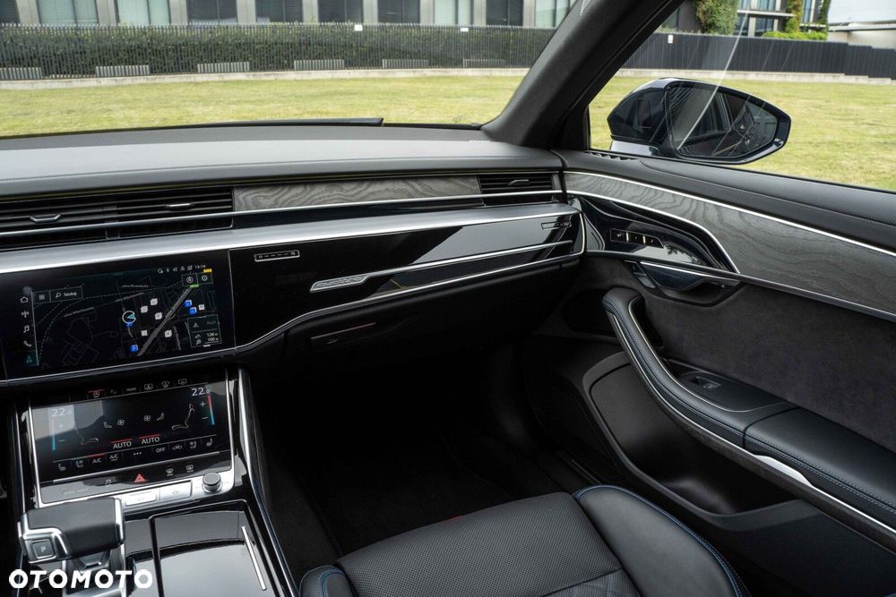 Audi A8 - 27